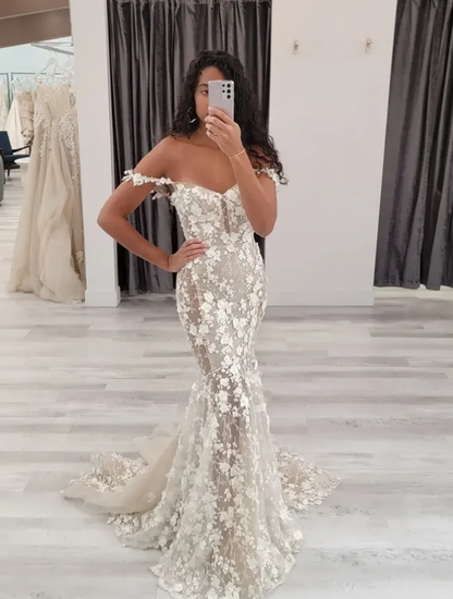 Romantic Mermaid Spaghetti Strap Lace Long Train Wedding Dress SH7104