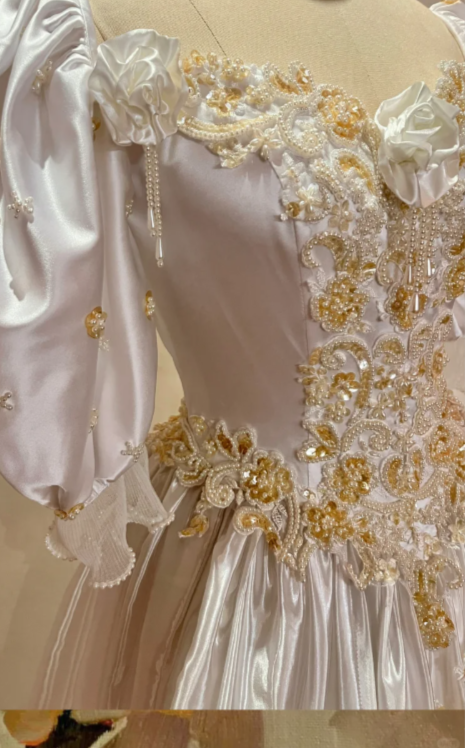 Glamorous Retro Ball Gown Puff Sleeve Beaded Satin Wedding Dress Prom Dress SH5885