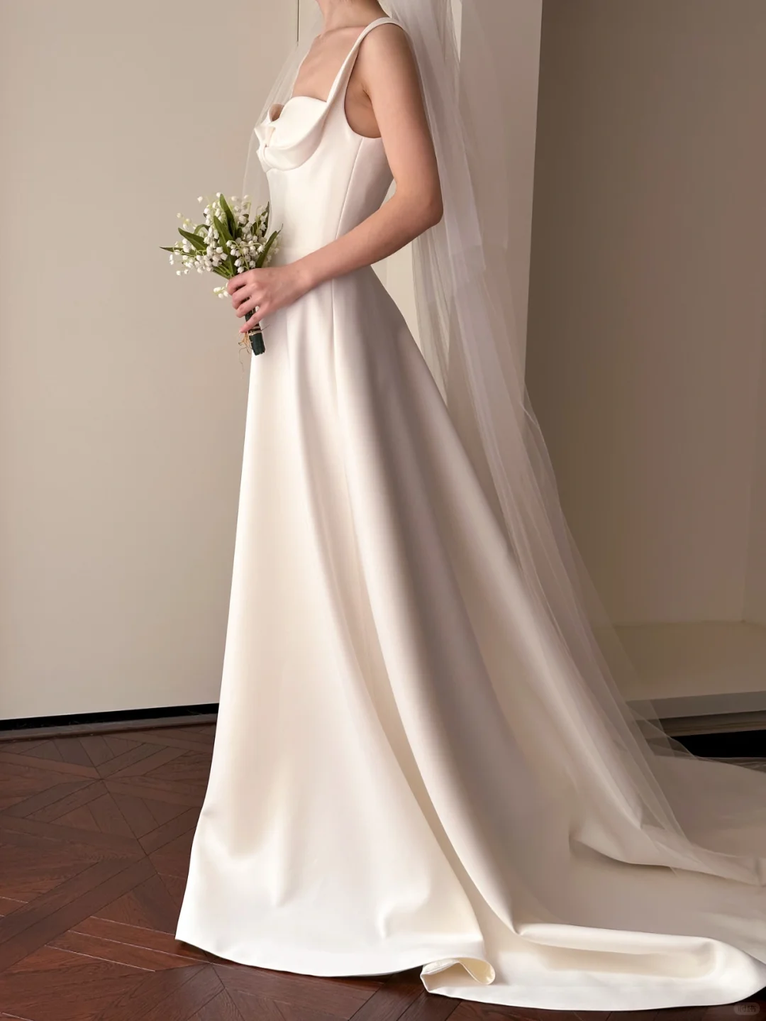 Classic Pretty A Line Spaghetti Straps White Satin Wedding Dress SH5080