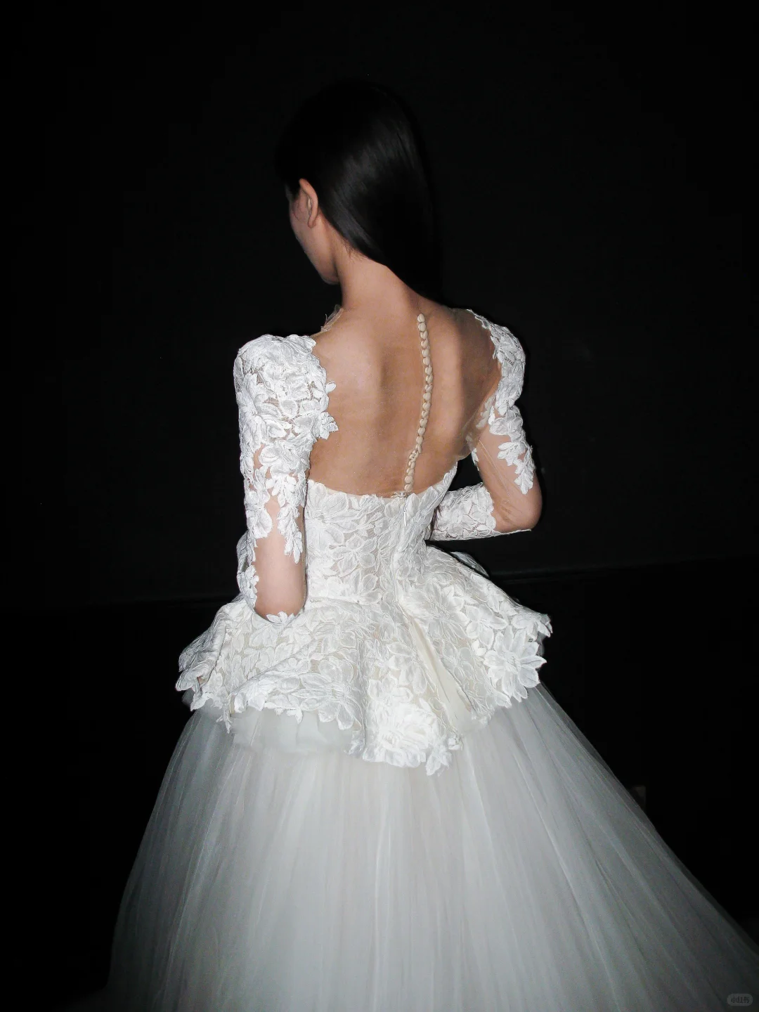 White Ball Gown Square Neck Exquisite Lace Tulle Long Wedding Dress SH8909