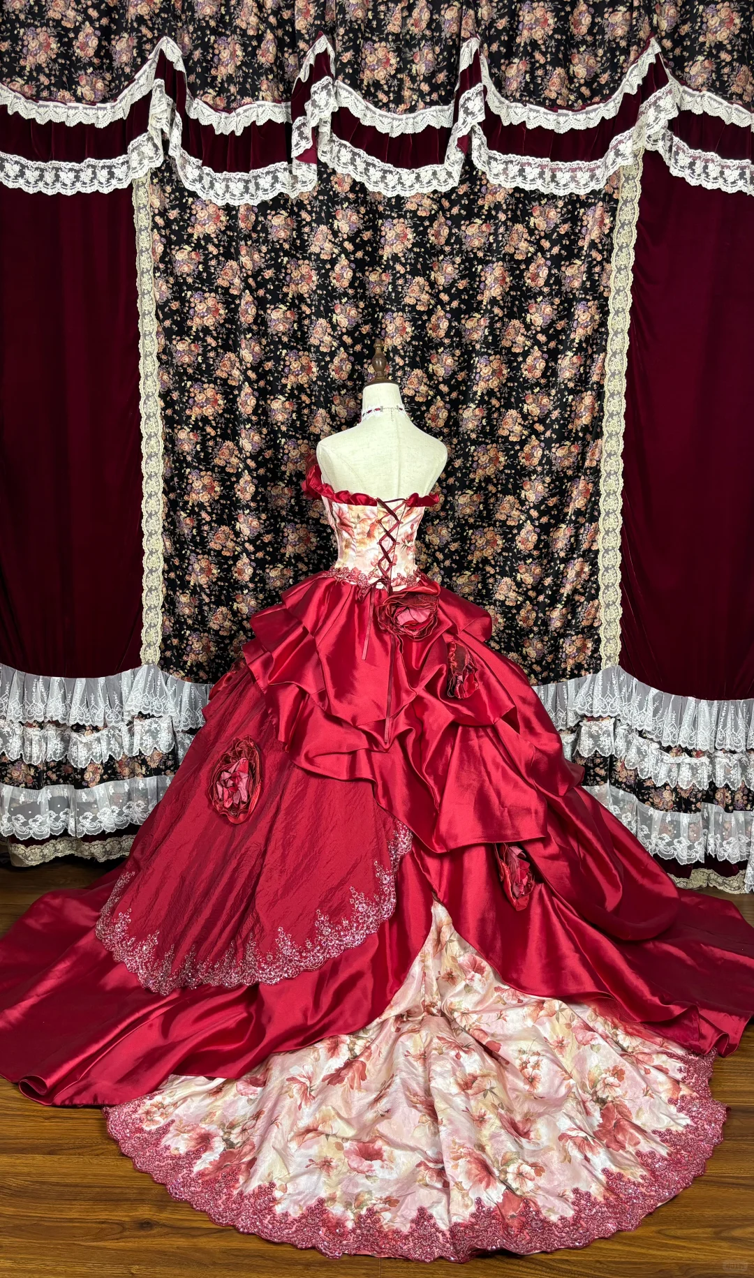 Vintage Red Print Floral Ball Gown Strapless Satin Prom Dress Sweet 16 Dress SH5797