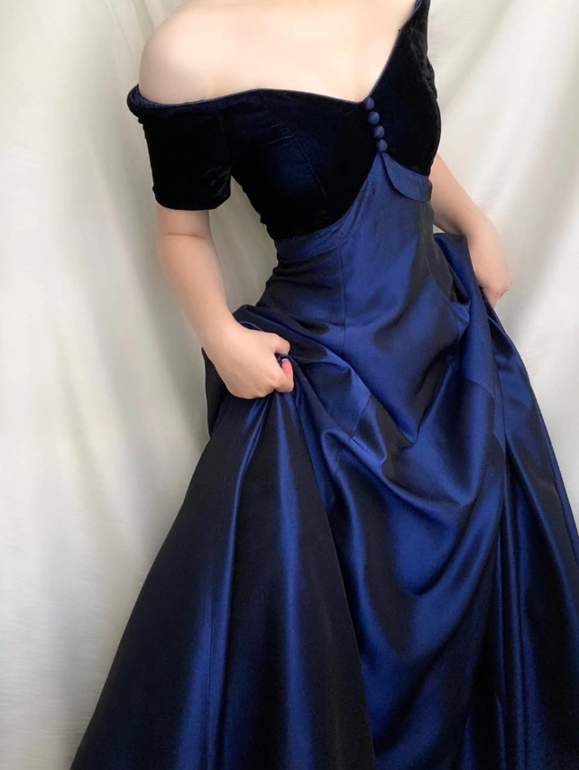 Vintage Navy Blue A Line Off the Shoulder Velvet Satin Prom Dress Evening Dress SH6338