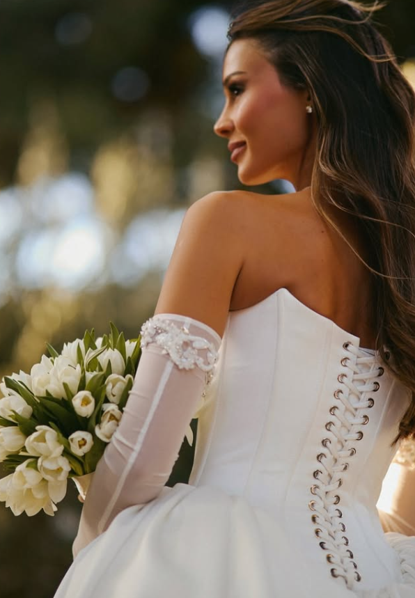 Dazzling Ball Gown Strapless Exquisite Beaded White Satin Long Train Wedding Dress SH6190