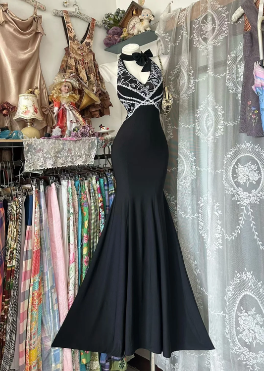 Vintage Mermaid Halter White Lace Black Satin Prom Dress Evening Party Dress SH5679