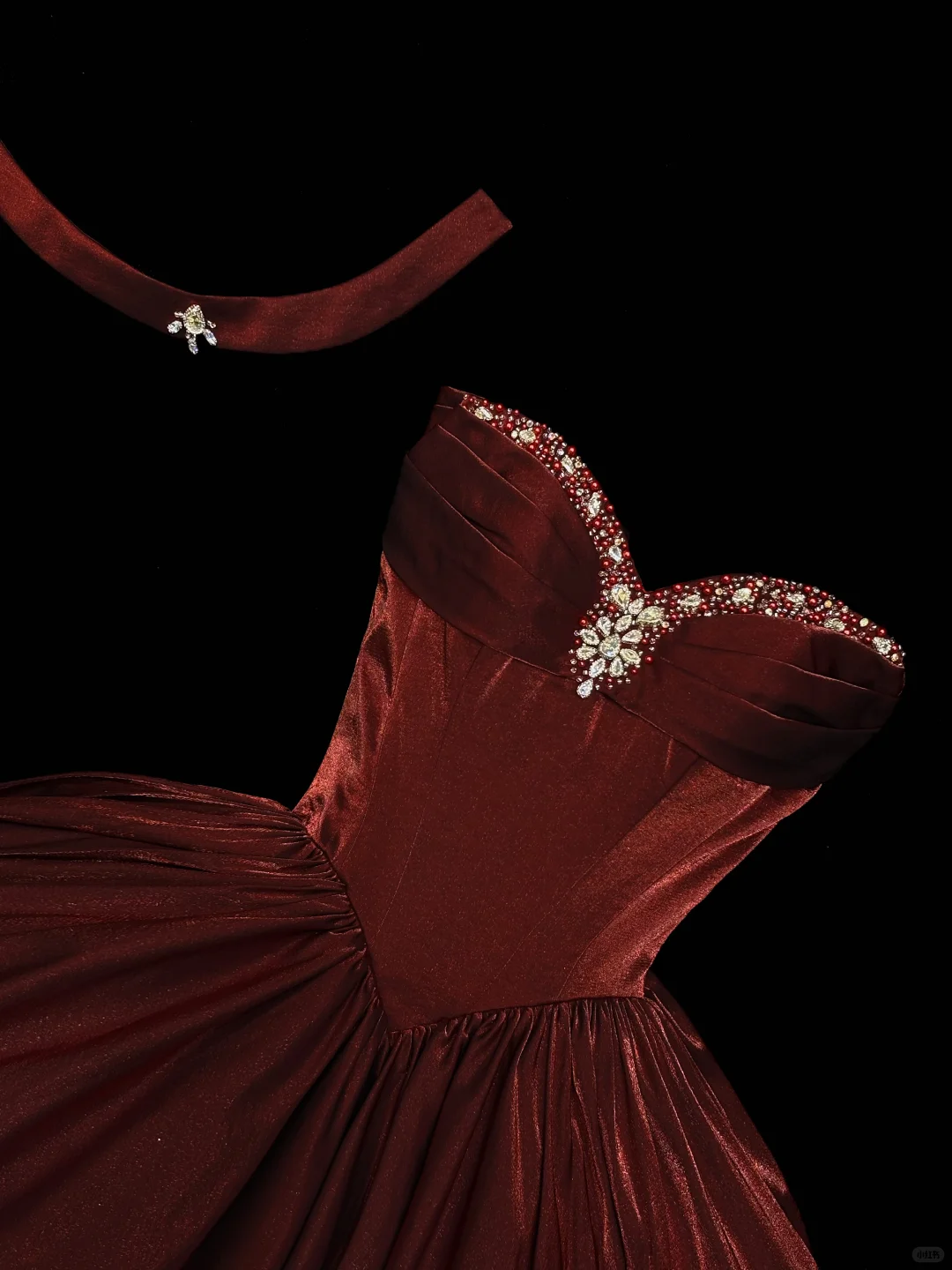 Elegant Ball Gown Strapless Beaded Burgundy Satin Prom Dresses Birthday Dresses SH5048