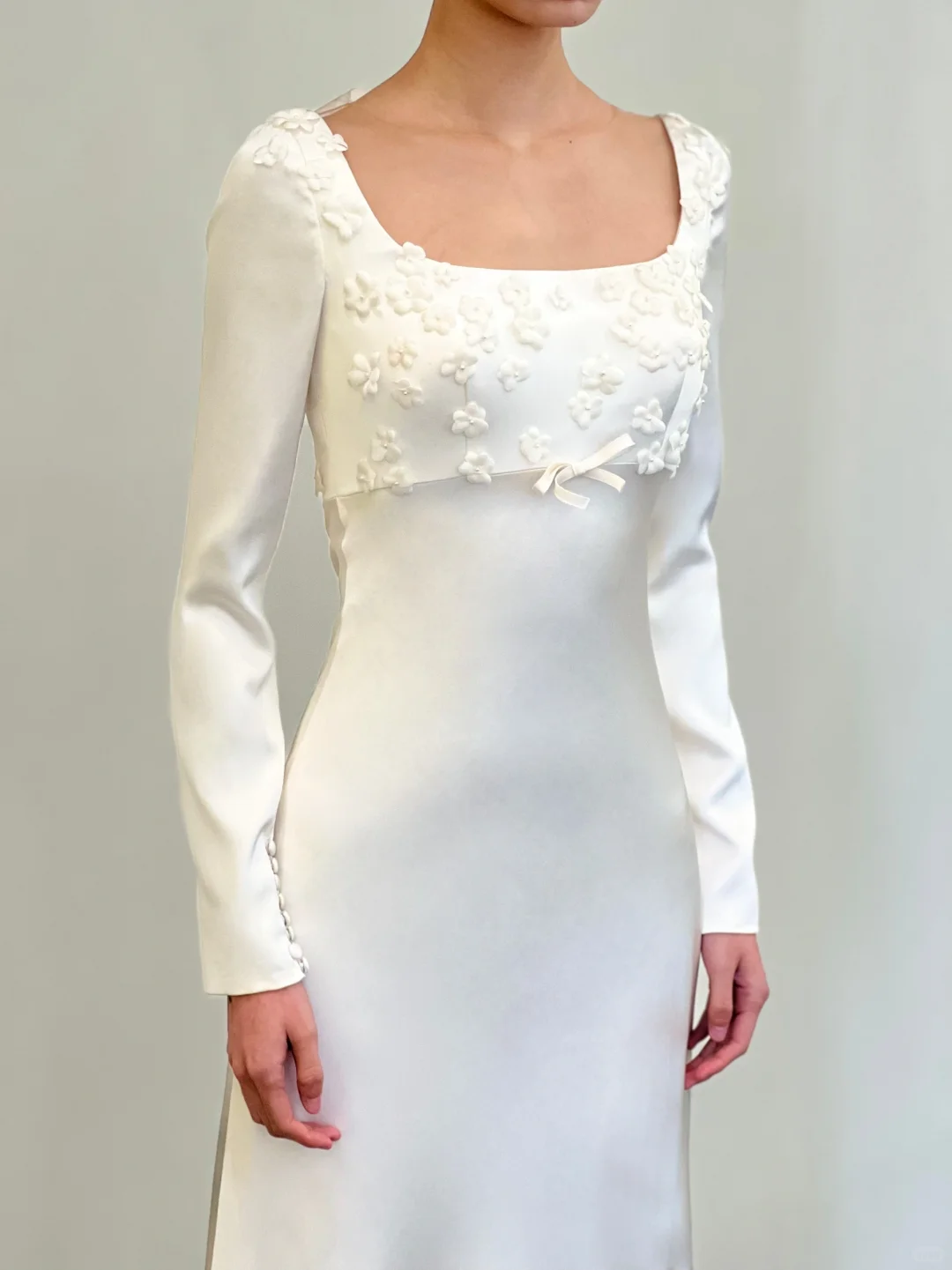 Vintage A Line Long Sleeve Floral White Satin Wedding Dress SH5233