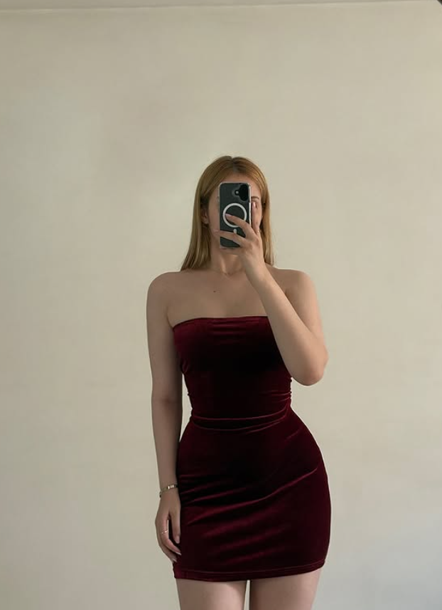 Chic Burgundy Sheath Strapless Velvet Short Prom Dress Homecoming Dress SH9076