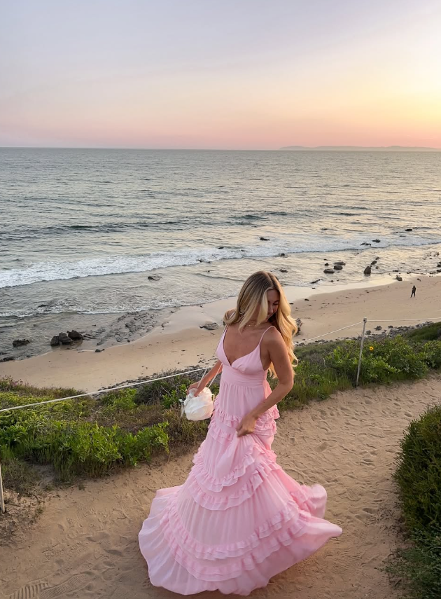 Simple Pink A Line Spaghetti Strap Layered Chiffon Open Back Date Dress Outfits SH3883