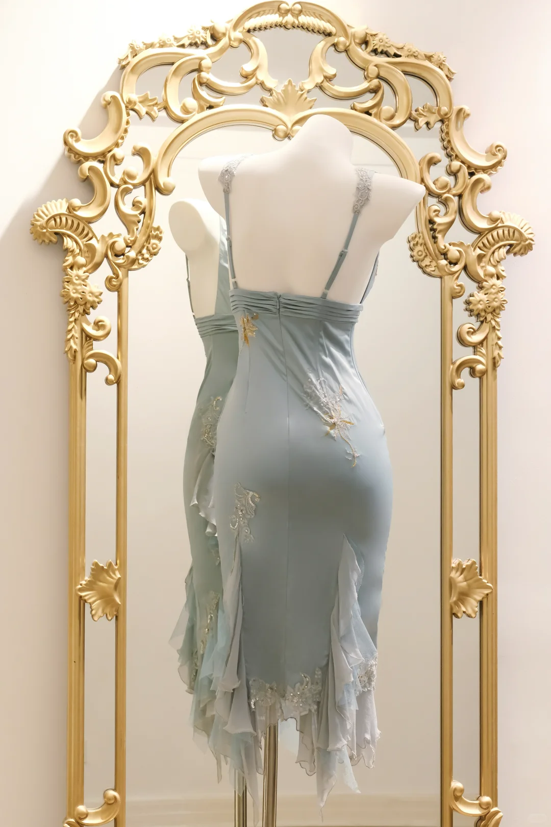 Baby Blue Sheath V Neck Lace Ruffle Satin Short Homecoming Dress Outfits SH5118