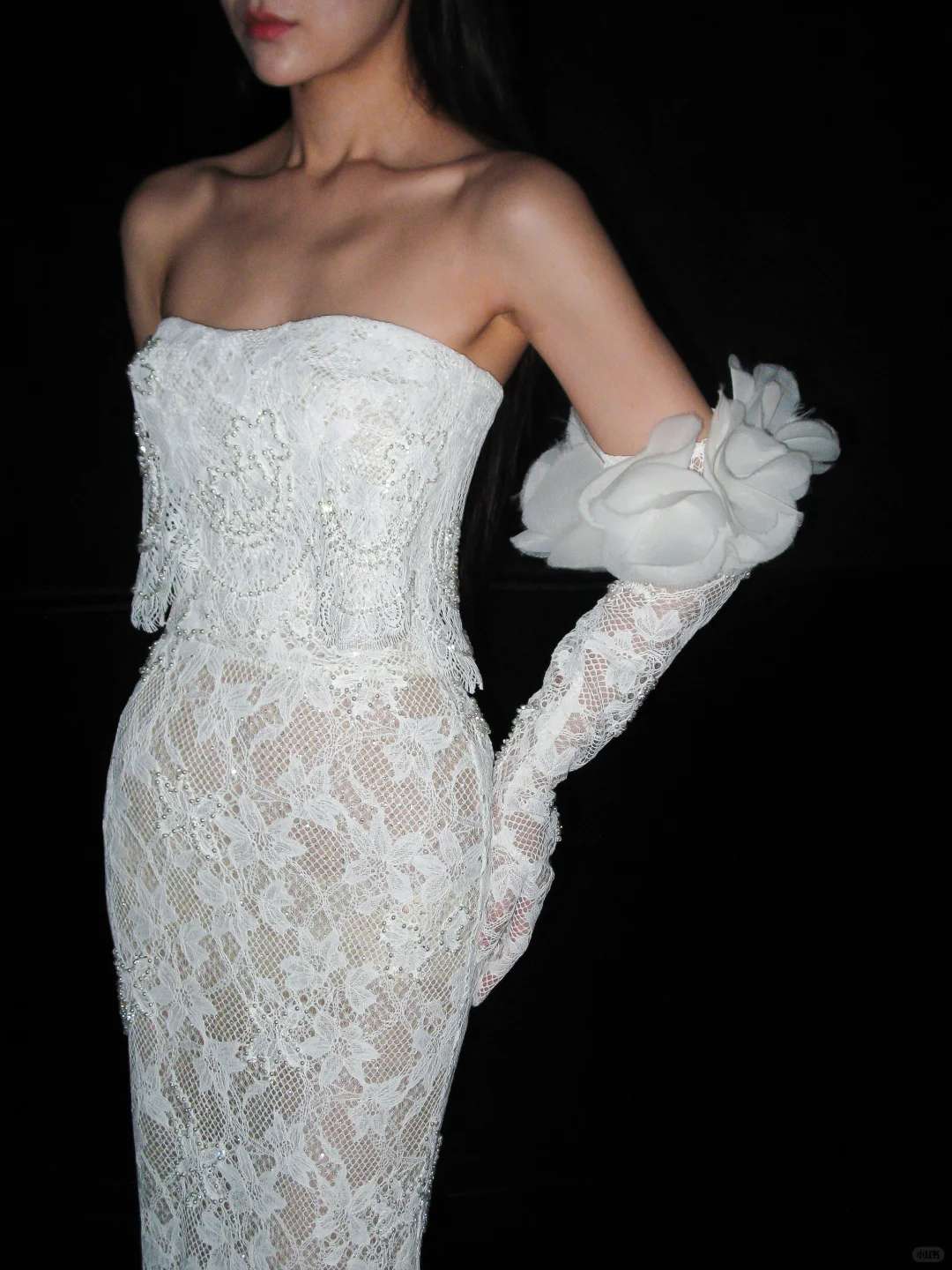 Chic Mermaid Sweetheart Neck White Lace Ruffle Satin Long Wedding Dress SH8924
