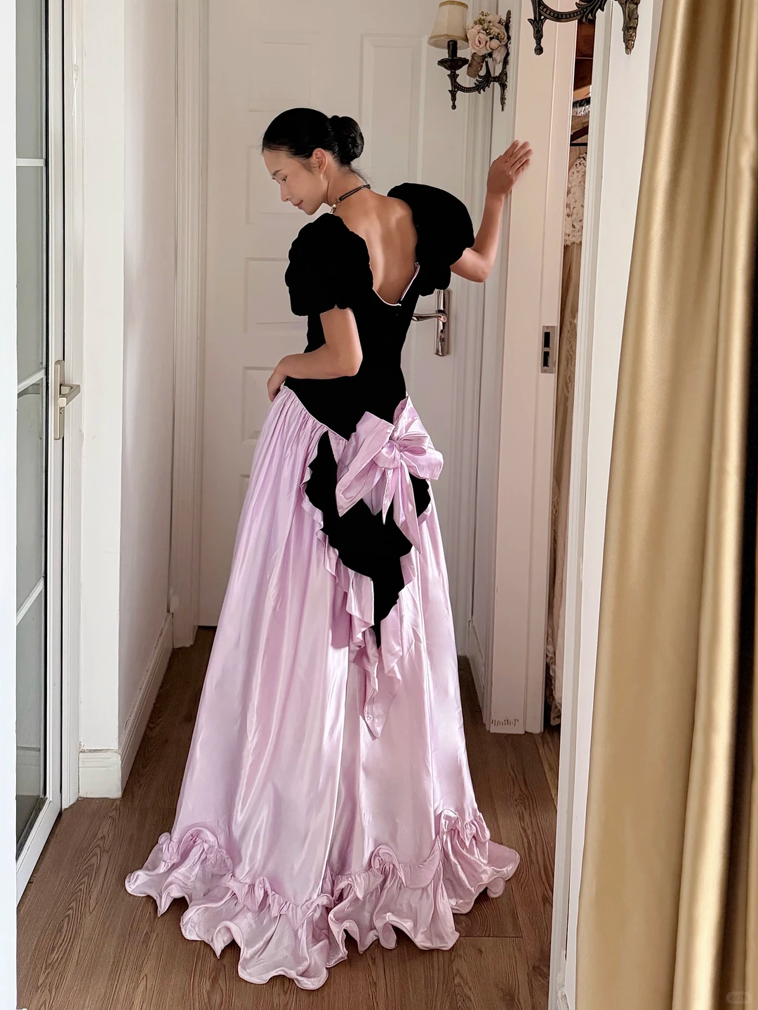 Retro Princess A Line Puff Sleeve Pink Satin Black Velvet Long Prom Dress Evening Dress SH6047