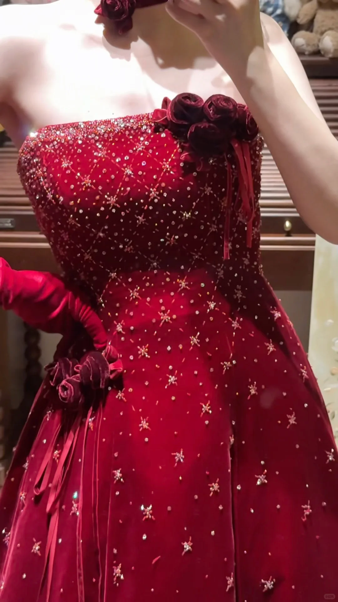 Luxurious Burgundy A Line Strapless Shiny Beaded Velvet Prom Dress SH5651