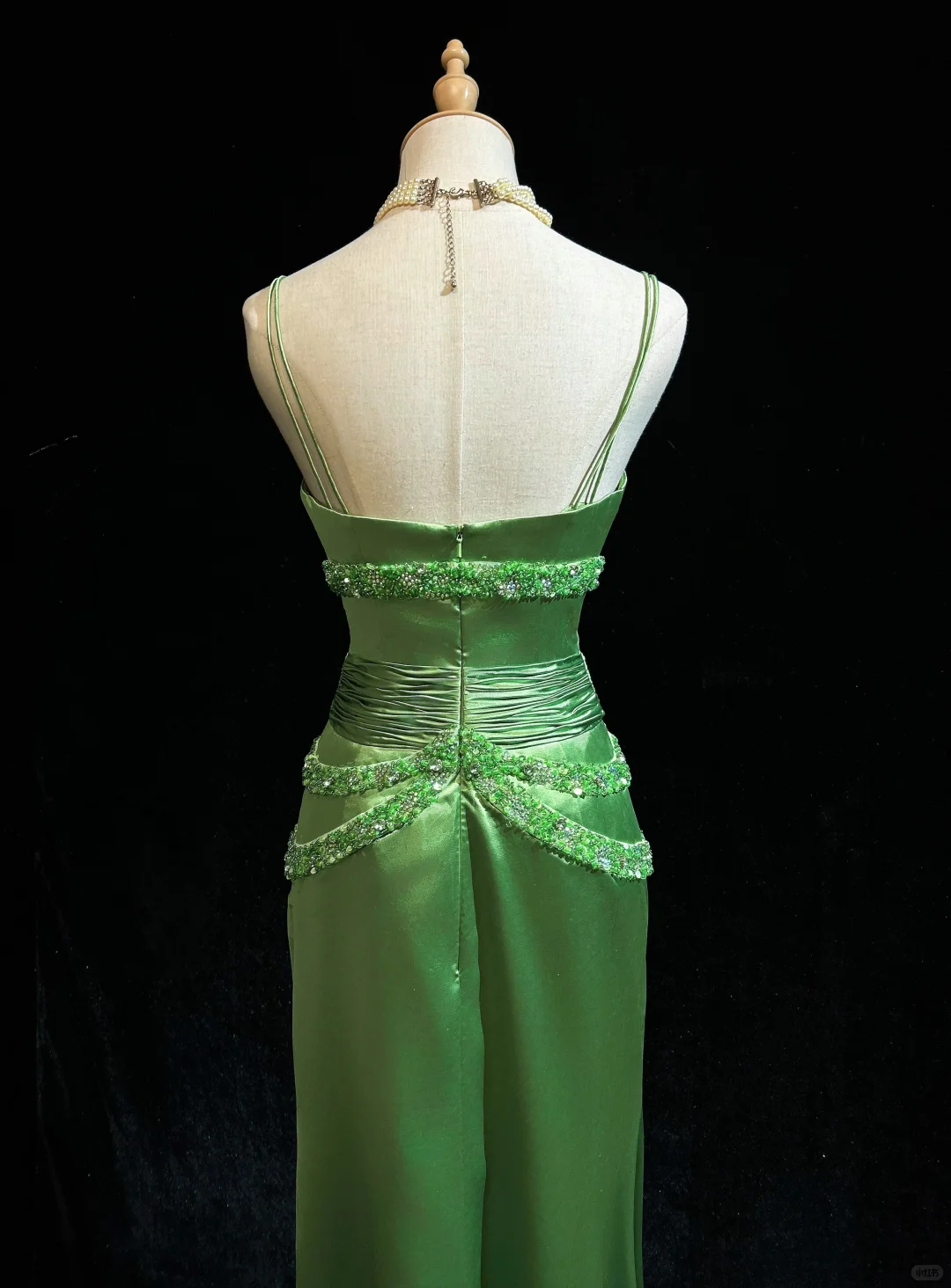 Elegant Green A Line Spaghetti Straps Beaded Pleated Satin Prom Dress Evening Dress SH3335