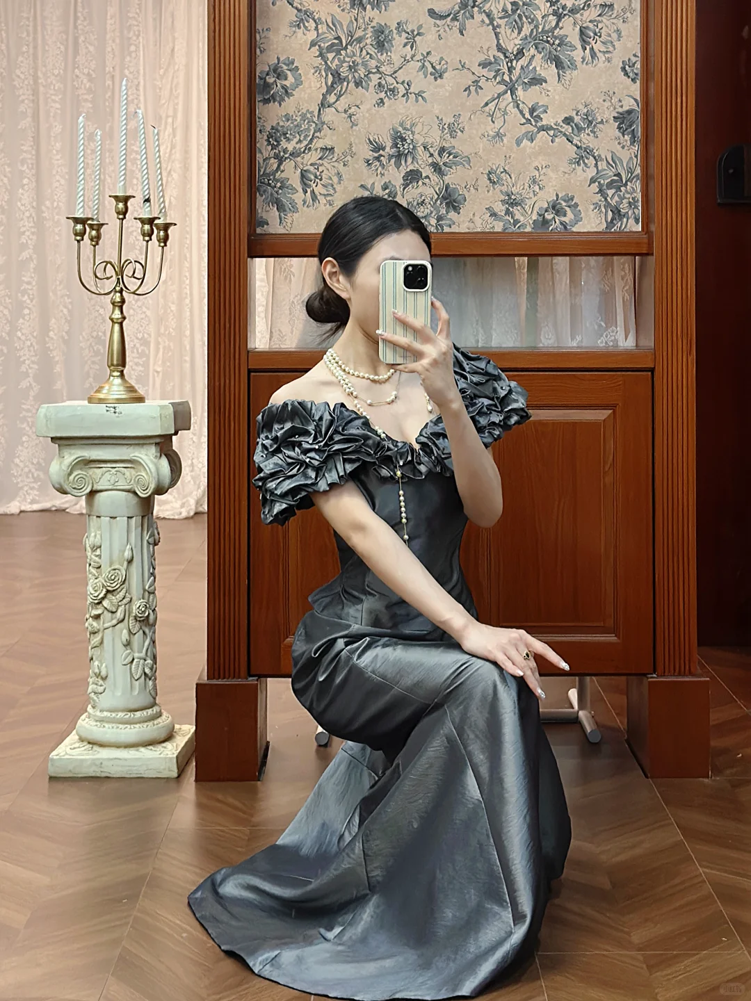 Vintage Unique Mermaid V Neck Grey Satin Long Prom Dress SH5172