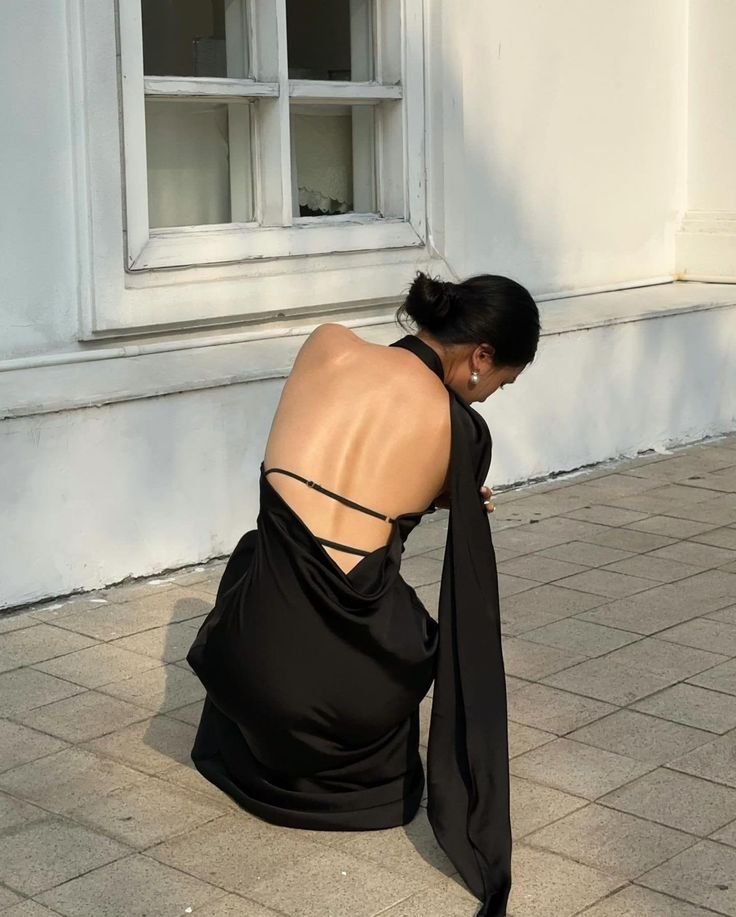 Black Halter Backless Sexy Satin Prom Dress SH1323