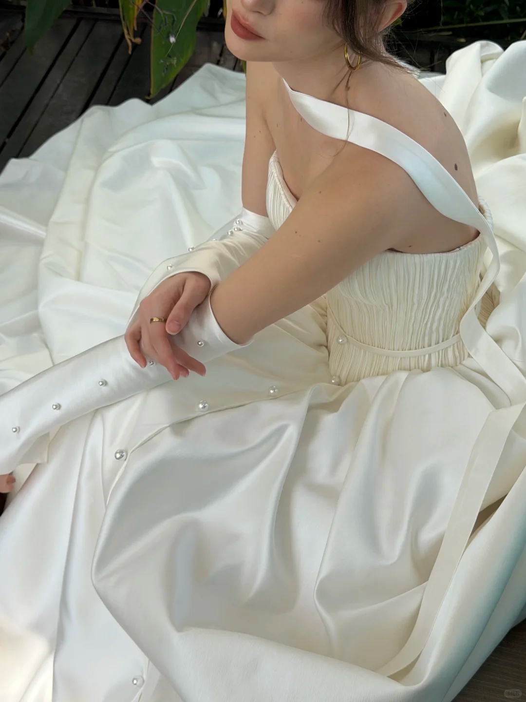 Classic Simple Ball Gown Strapless White Satin Long Sweep Wedding Dress SH5280