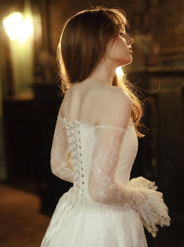 Elegant White A Line Long Sleeve Lace Long Train Prom Dress Evening Dress SH6698