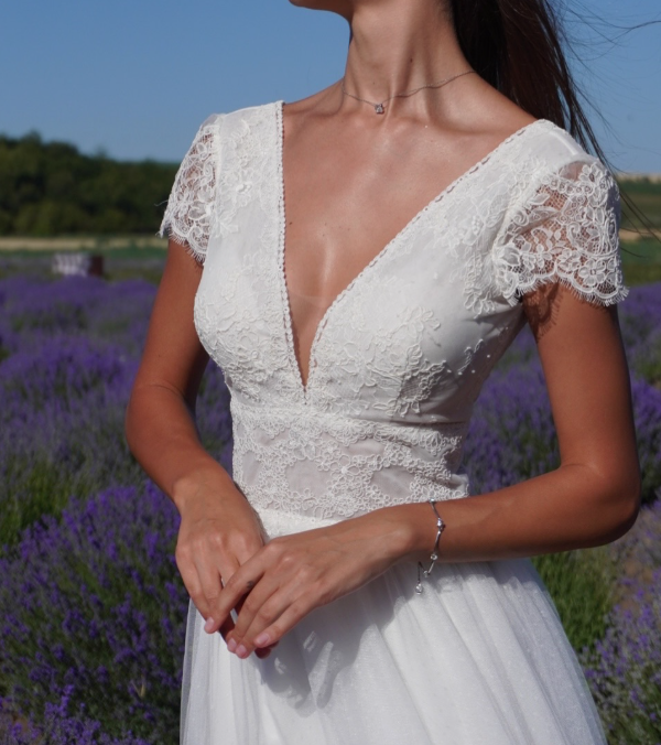 Pretty A Line V Neck White Lace Tulle Wedding Dress SH6021