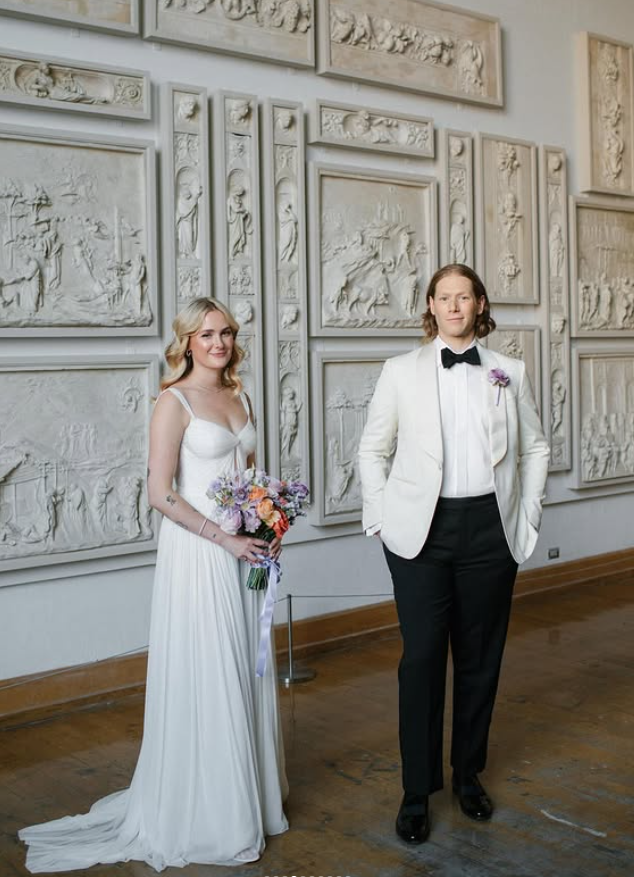 Flowy A Line Spaghetti Strap White Chiffon Wedding Dresses with Slit SH4702