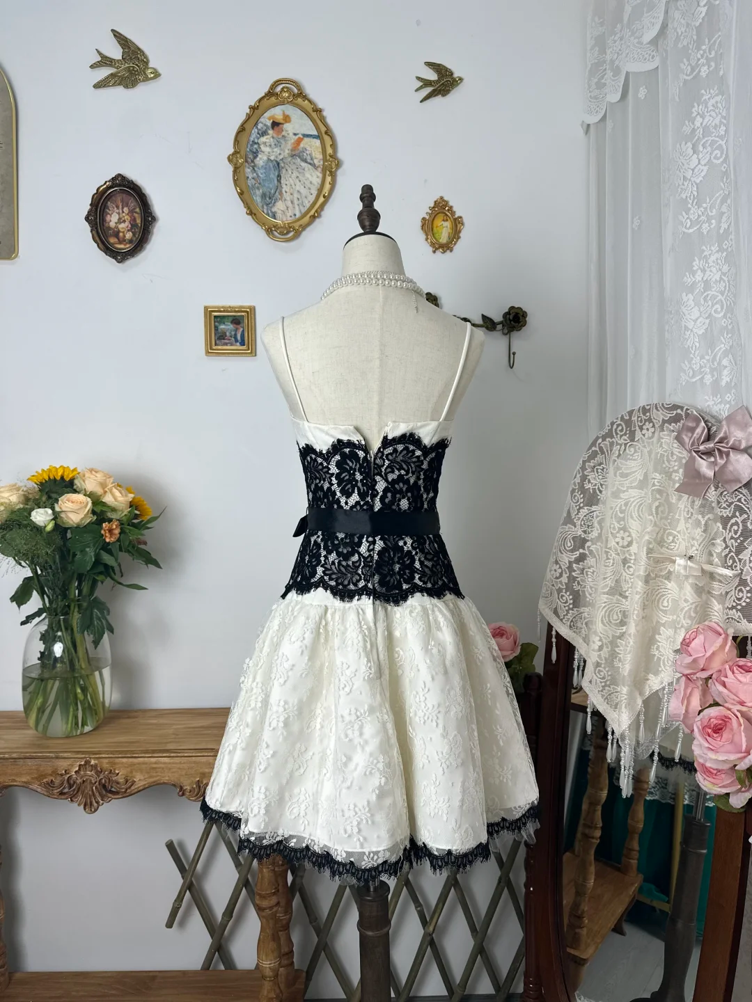 Cute A Line Strapless Bow Black White Lace Short Homecoming Dress Cock – shinydress