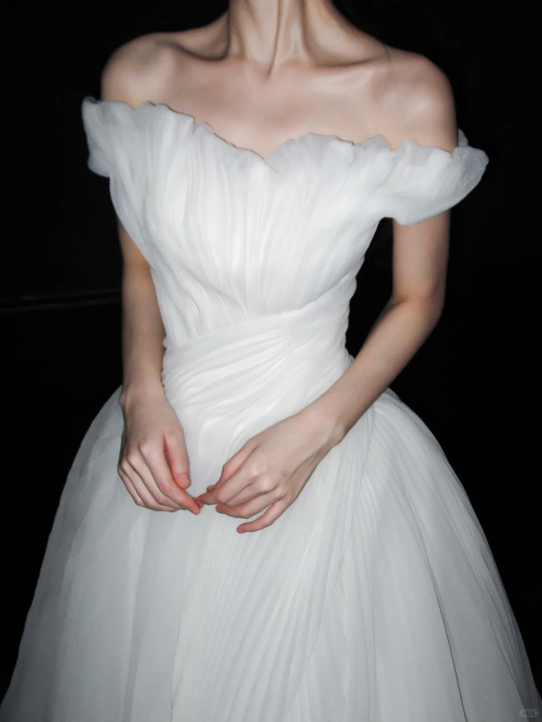 Dreamy Flowy Ball Gown Off the Shoulder White Tulle Long Wedding Dress SH6677