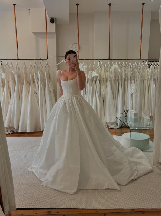 Stunning Ball Gown Spaghetti Strap White Satin Wedding Dress SH4124