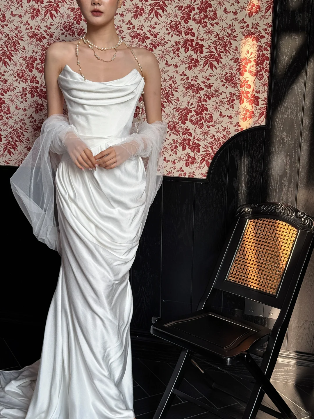 Elegant Simple Sheath Strapless White Pleated Satin Long Wedding Dress SH4755