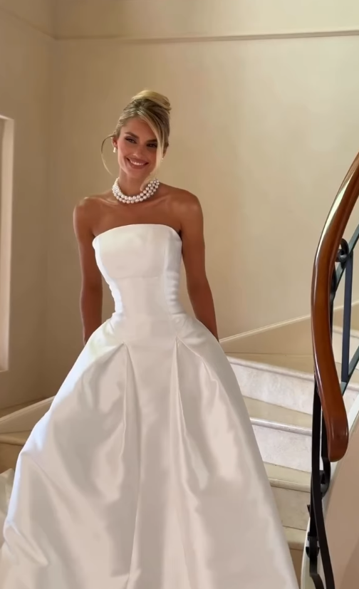 Stunning Ball Gown Strapless White Satin Long Wedding Dresses SH4701