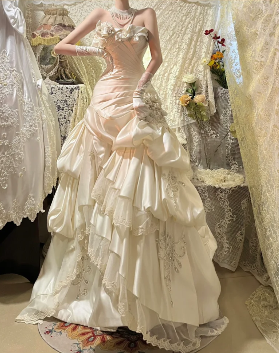Vintage Ball Gown Strapless Pleated Satin Prom Dresses Wedding Dresses SH4645