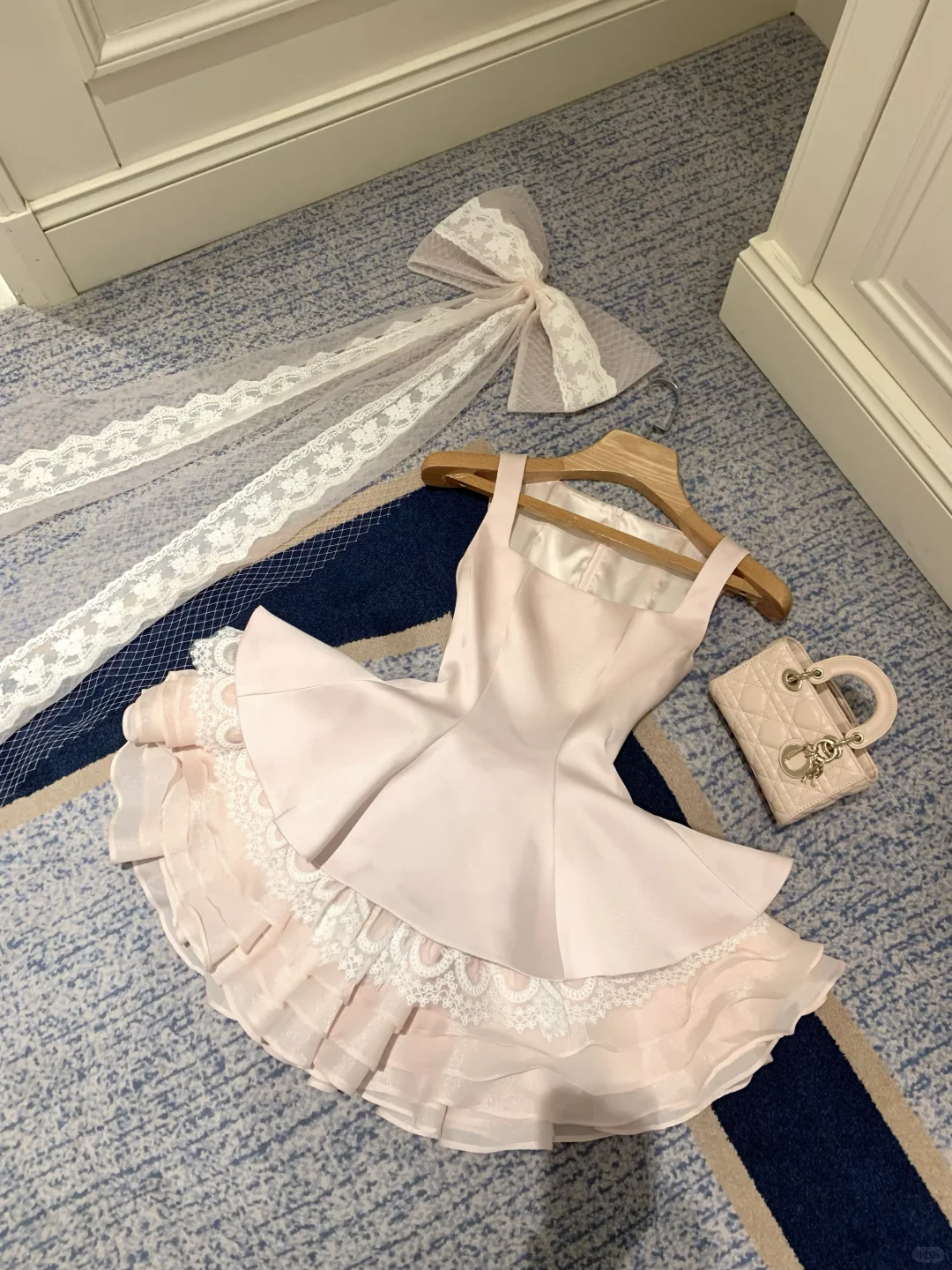 Light Pink A Line Straps Satin Short Prom Dress Homecoming Dress SH7187