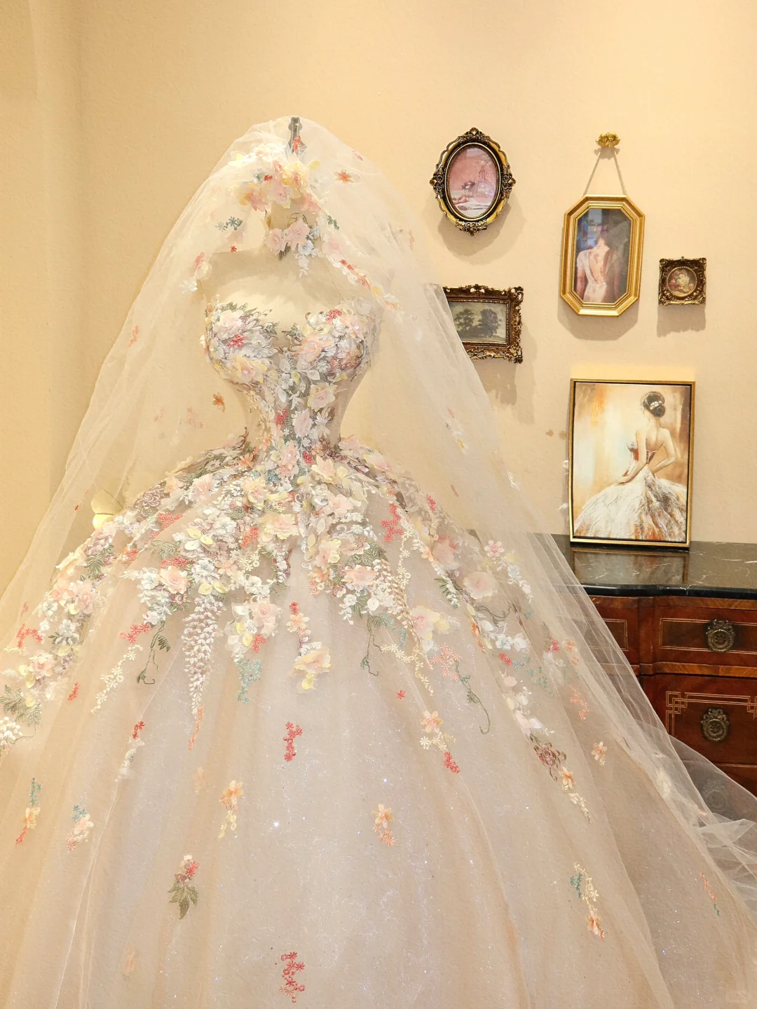 Gorgeous Ball Gown Sweetheart Neck Appliques Floral Tulle Prom Dress Evening Dress Date Dress SH3675