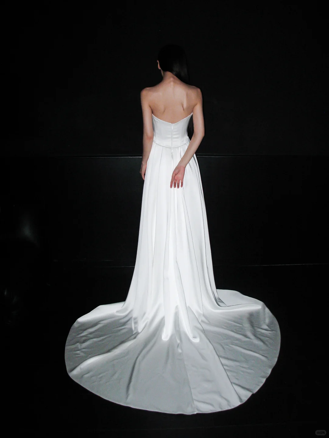 Classic High-class A Line Strapless White Corset Satin Long Wedding Dress SH6669