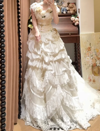 Glamorous Retro Ball Gown V Neck 3D Floral Layered Lace Satin Wedding Dress Prom Dress SH5886