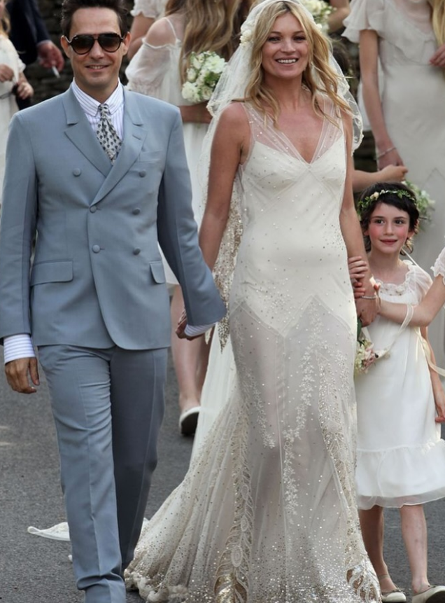 Romantic Shiny Mermaid V Neck Luxurious Beaded Ivory Chiffon Long Sweep Wedding Dress SH5465