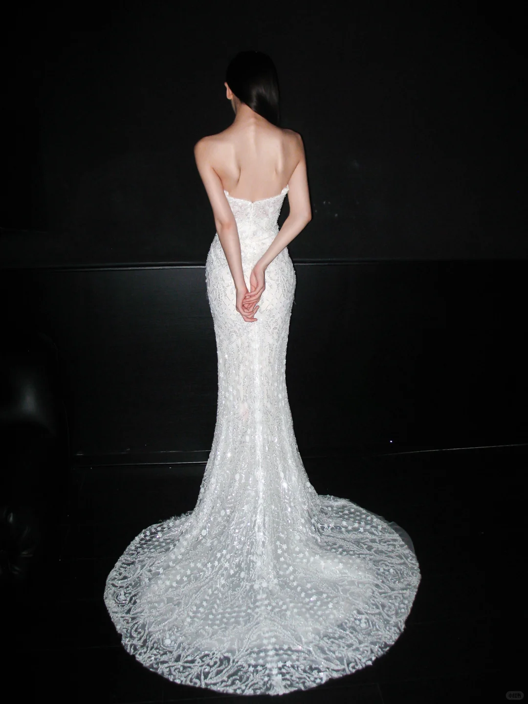 Luxurious Mermaid Sweetheart Neck White Beaded Sequin Tulle Long Wedding Dress SH8923