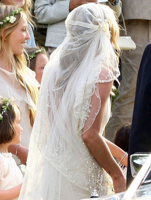 Romantic Shiny Mermaid V Neck Luxurious Beaded Ivory Chiffon Long Sweep Wedding Dress SH5465