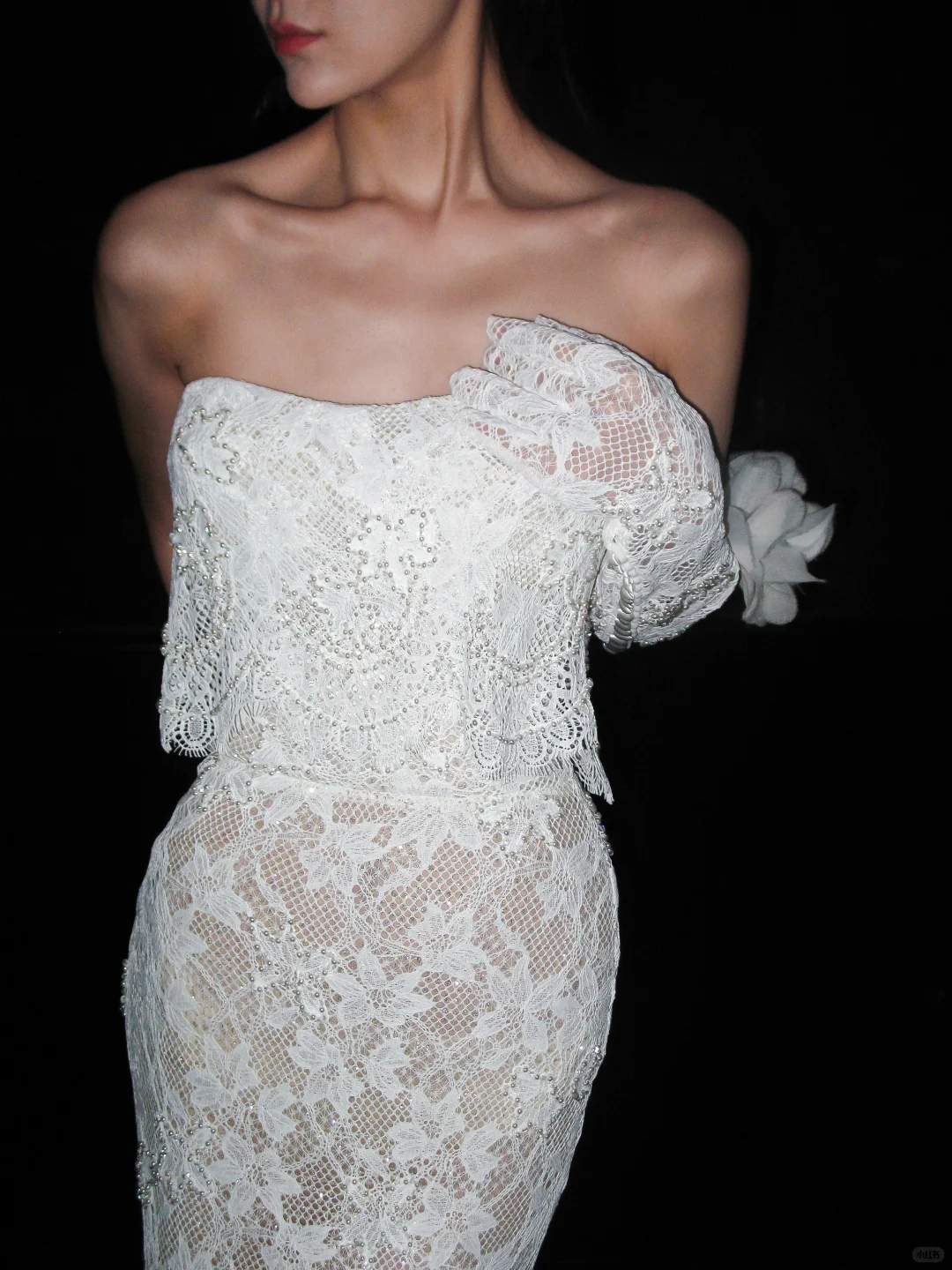 Chic Mermaid Sweetheart Neck White Lace Ruffle Satin Long Wedding Dress SH8924