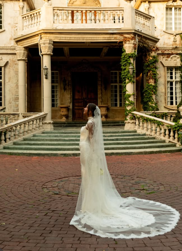 Romantic Sheath Long Sleeve White Lace Wedding Dress with Slit SH6988