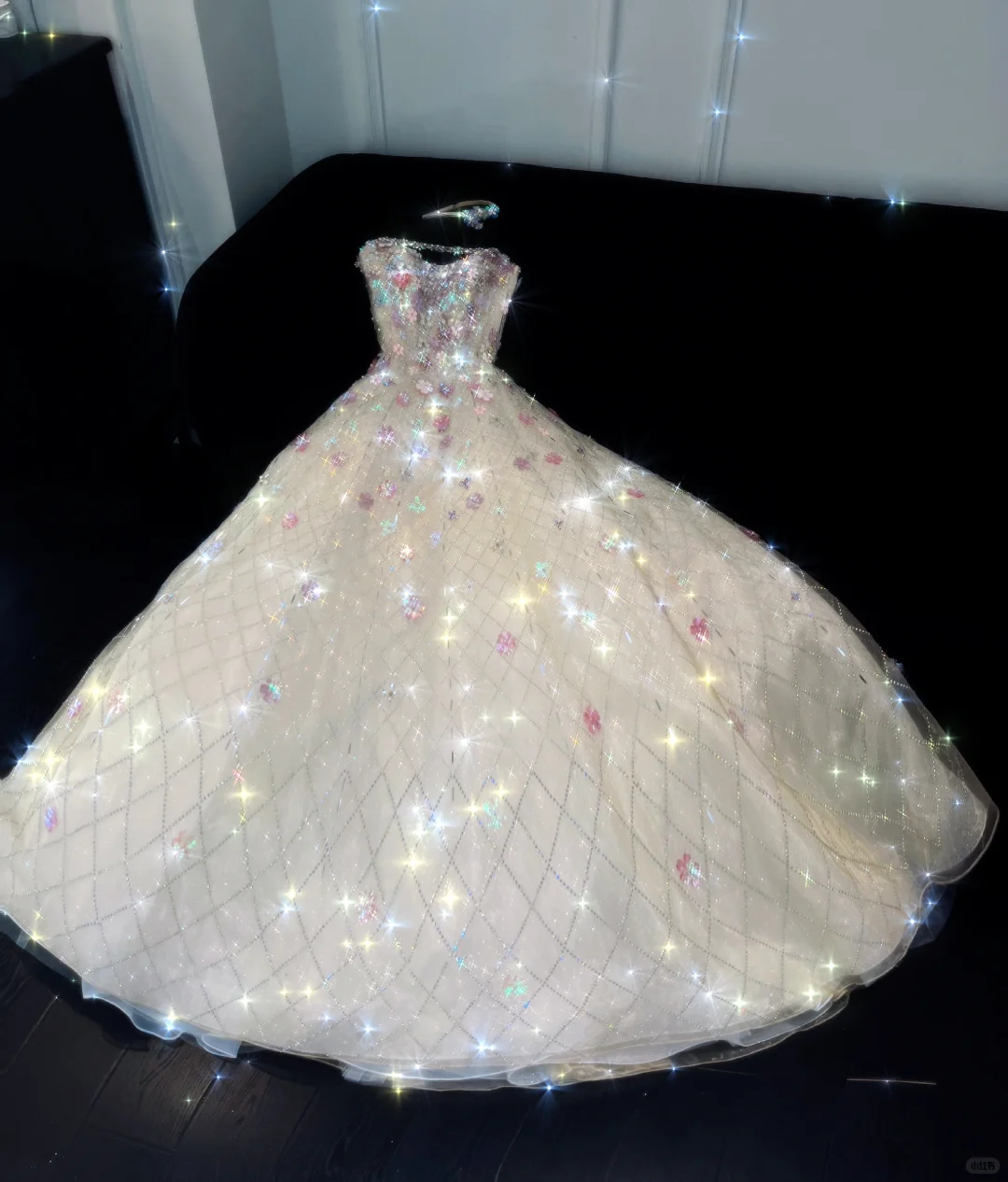 Dreamy Ball Gown Sweetheart Neck Sequin Beaded White Tulle Prom Dress 18th Birthday Dress SH4922