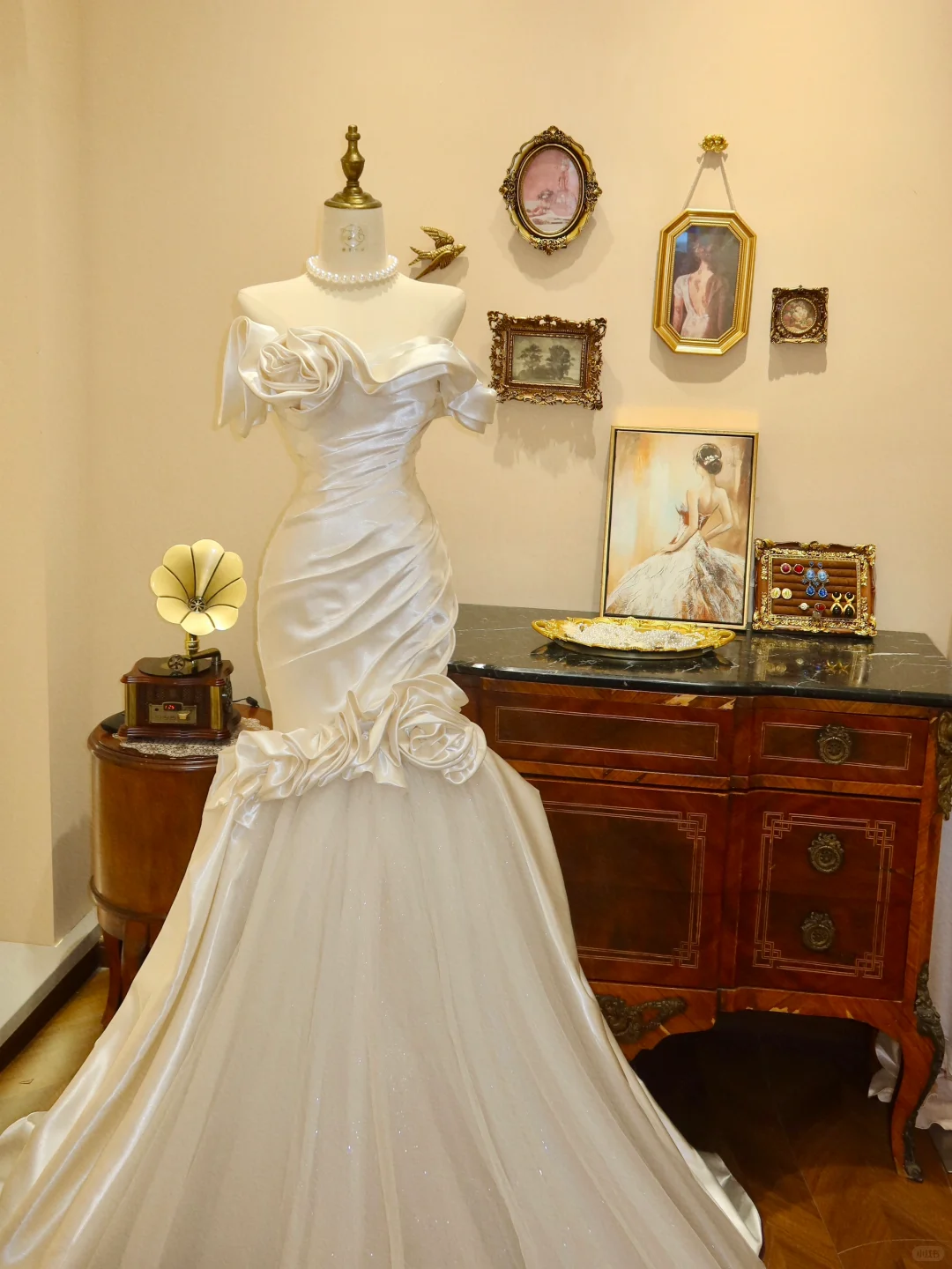 Beautiful Mermaid Off the Shoulder Floral Ivory Tulle Prom Dress Wedding Dress SH7367