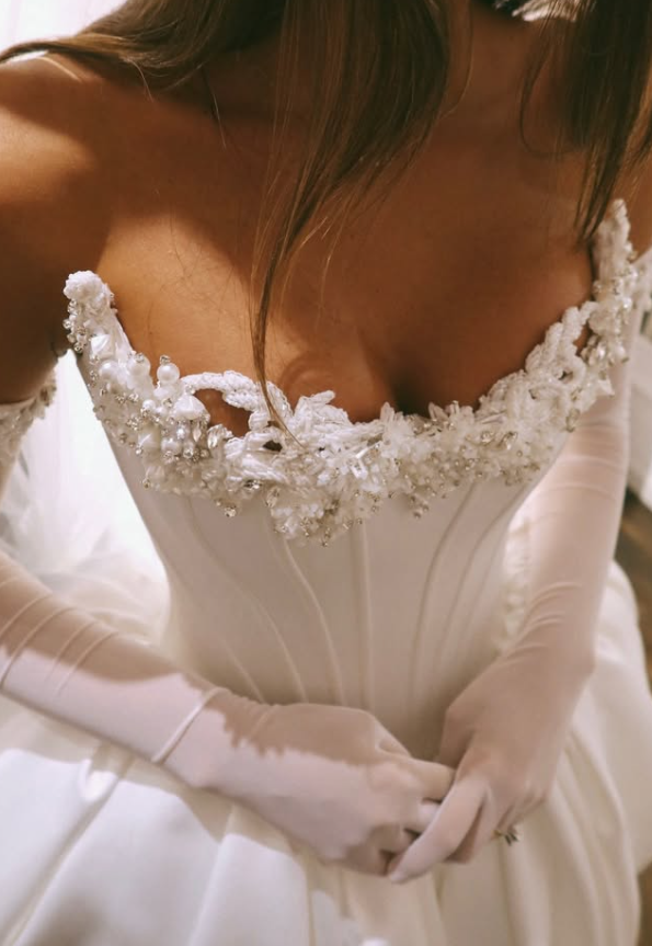 Dazzling Ball Gown Strapless Exquisite Beaded White Satin Long Train Wedding Dress SH6190