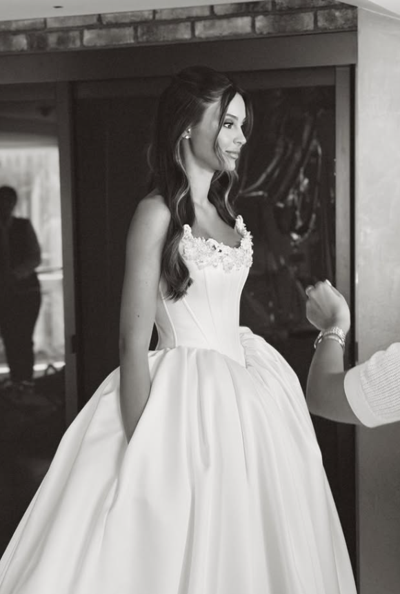 Dazzling Ball Gown Strapless Exquisite Beaded White Satin Long Train Wedding Dress SH6190