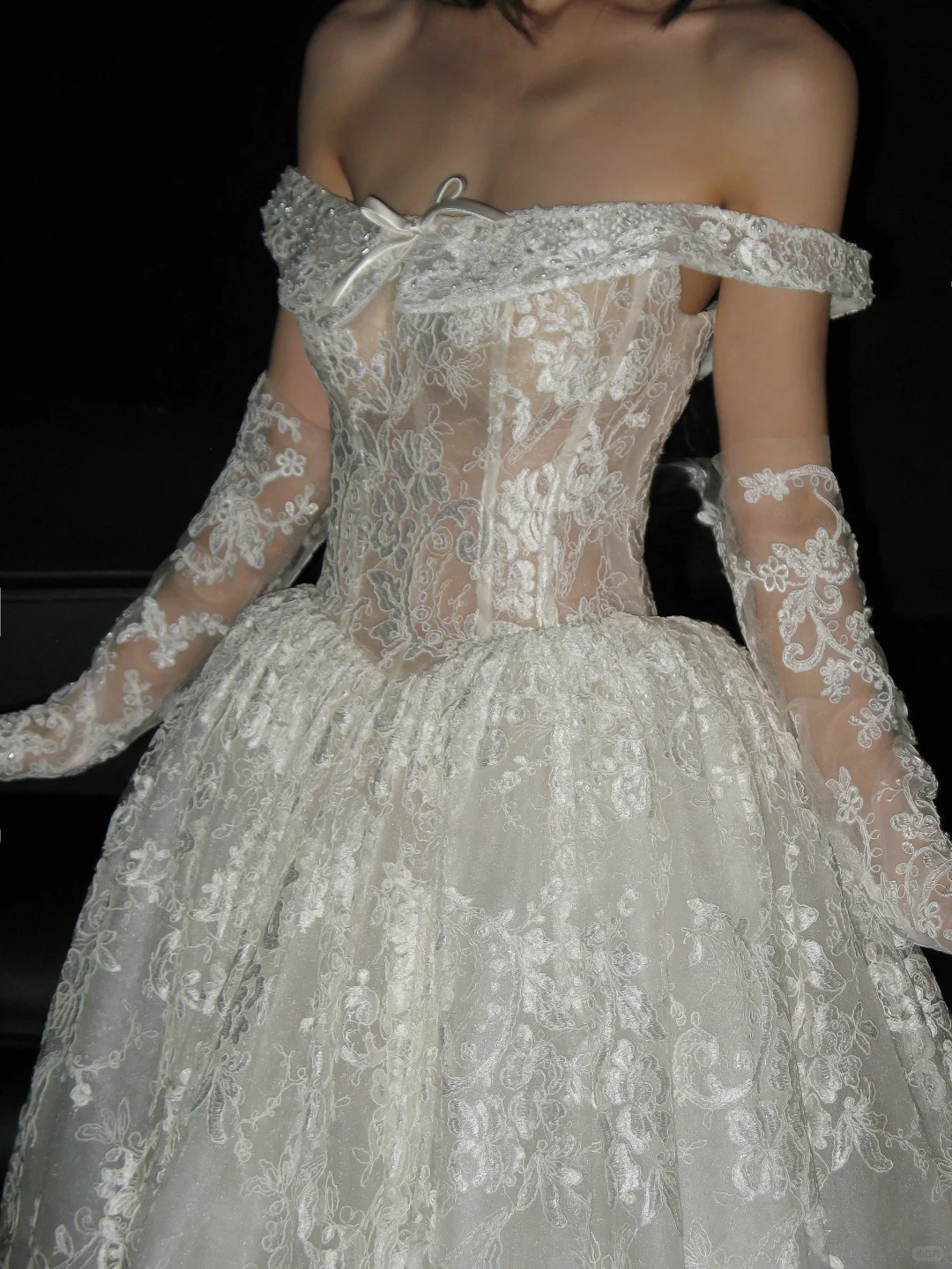 Princess Ball Gown Off the Shouler White Lace Long Wedding Dress SH4720