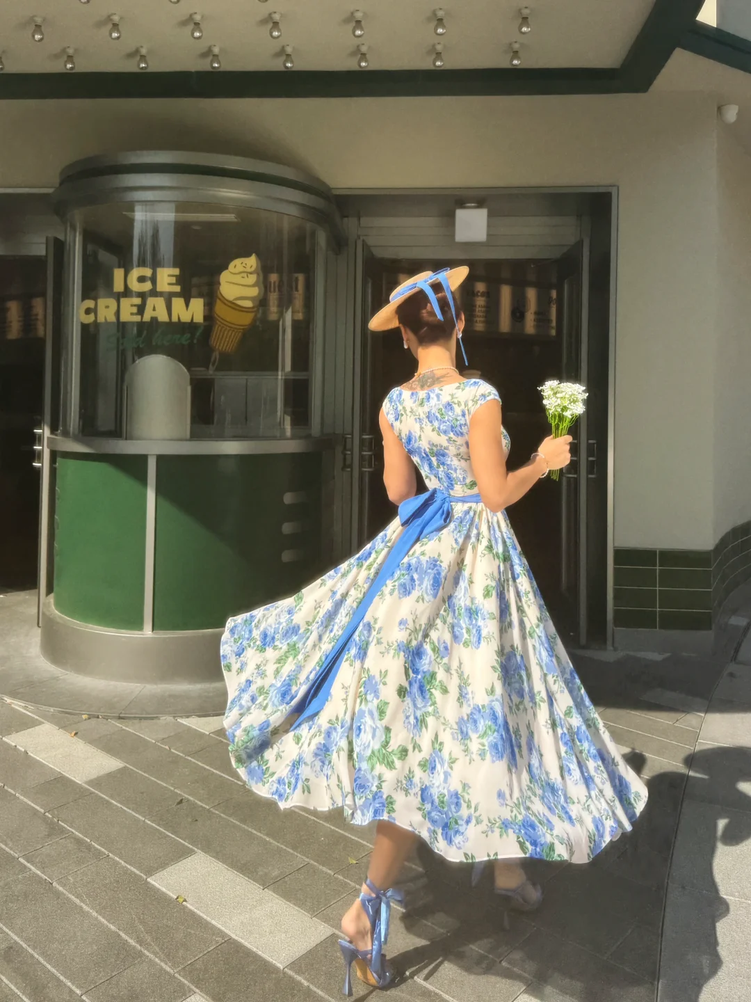 Vintage A Line Round Neck Blue Print Floral Satin Prom Dress Evening Dress SH4251