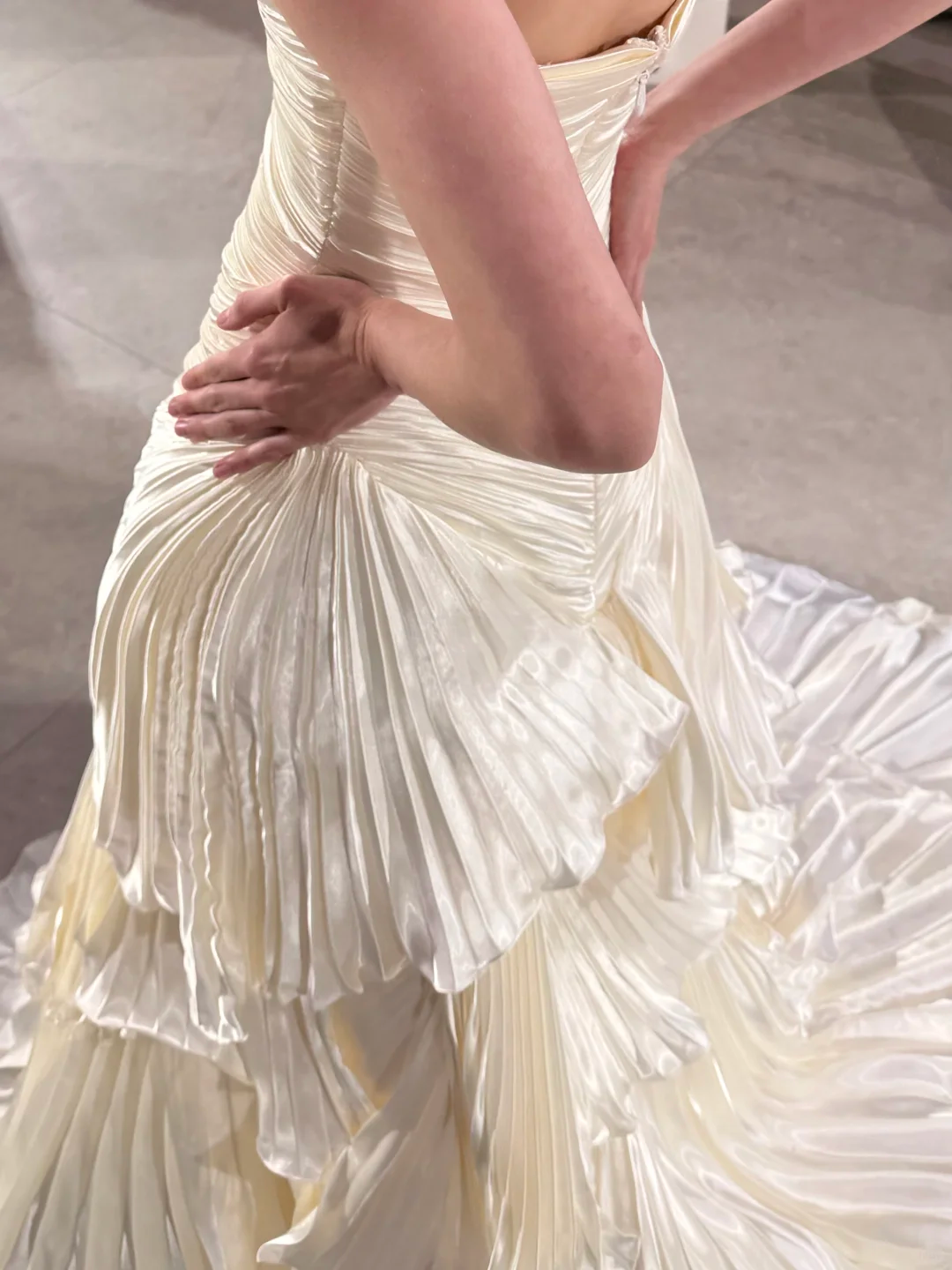 Unique Mermaid Strapless Pleated Ivory Satin Long Wedding Dress SH5097