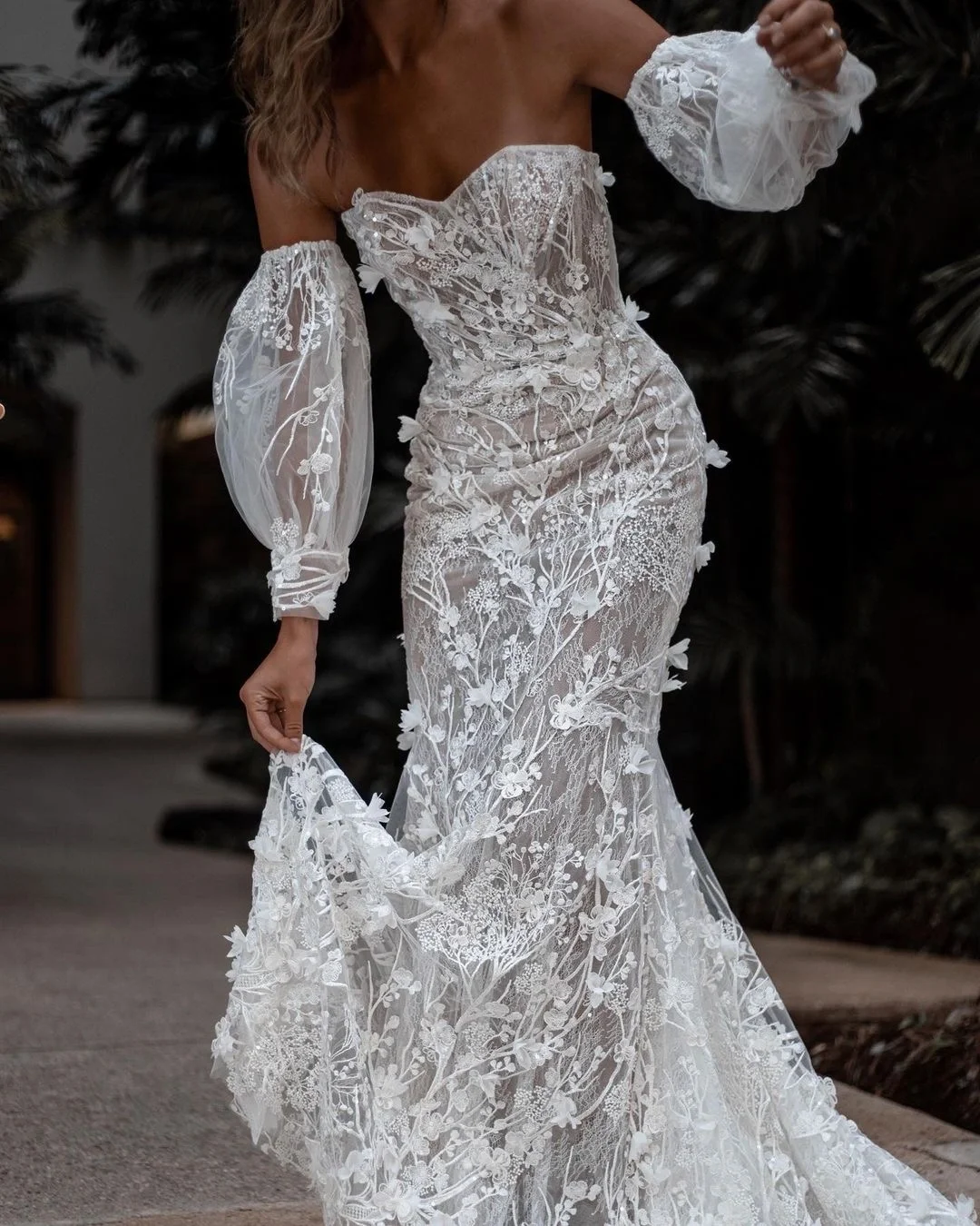 Pretty Mermaid Sweetheart Neck White Lace Wedding Dress SH4995