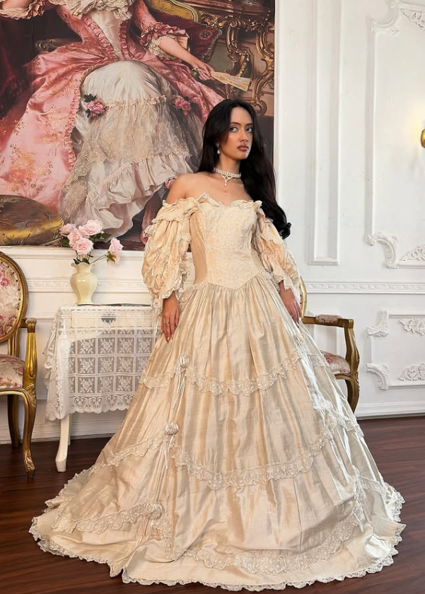 Apricot Vintage Ball Gown Long Sleeve Embroidery Beaded Satin Long Prom Dress SH5486