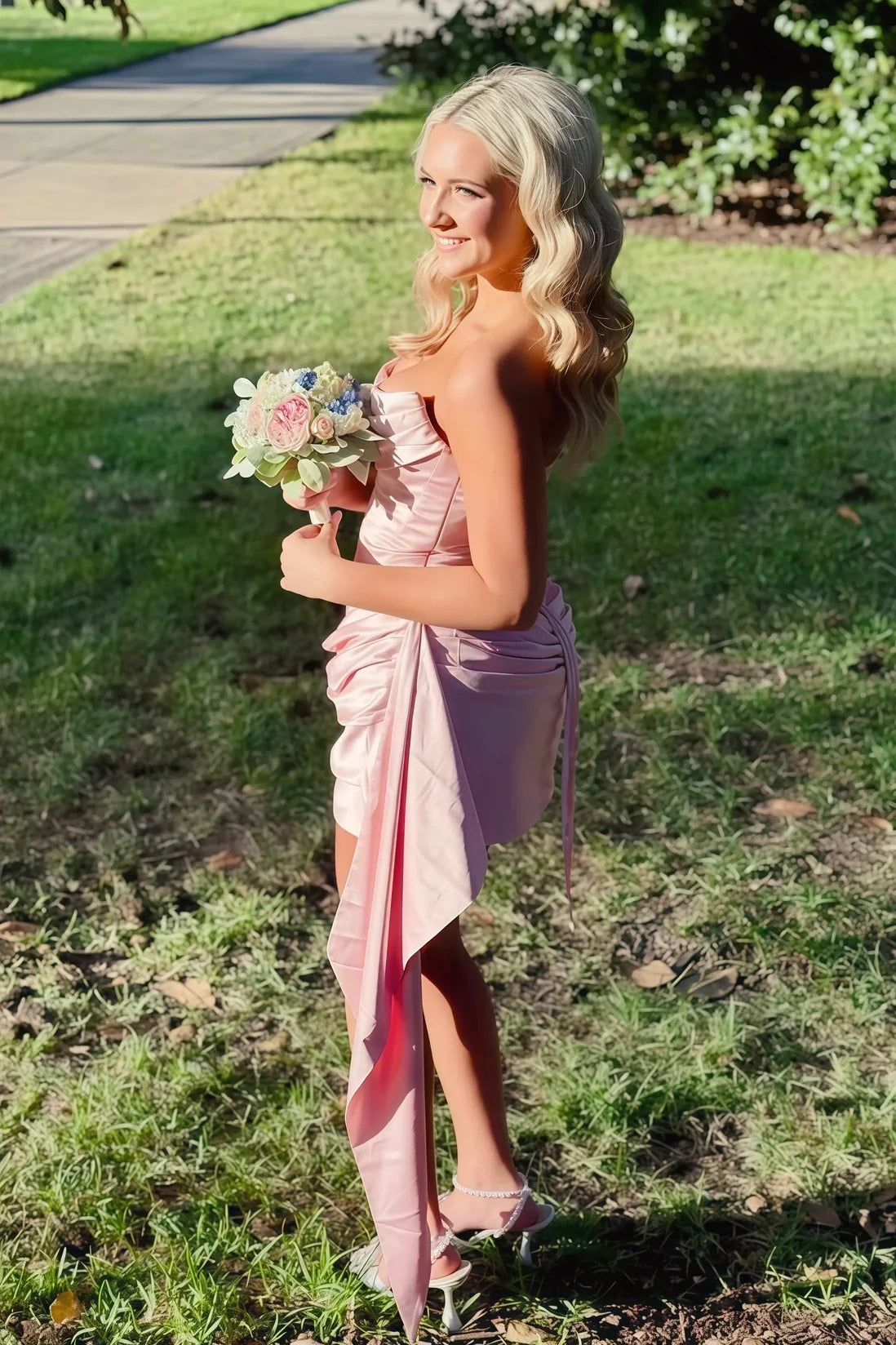 Pretty Sheath Strapless Light Pink Corset Homecoming Dress with Ruched SH7810