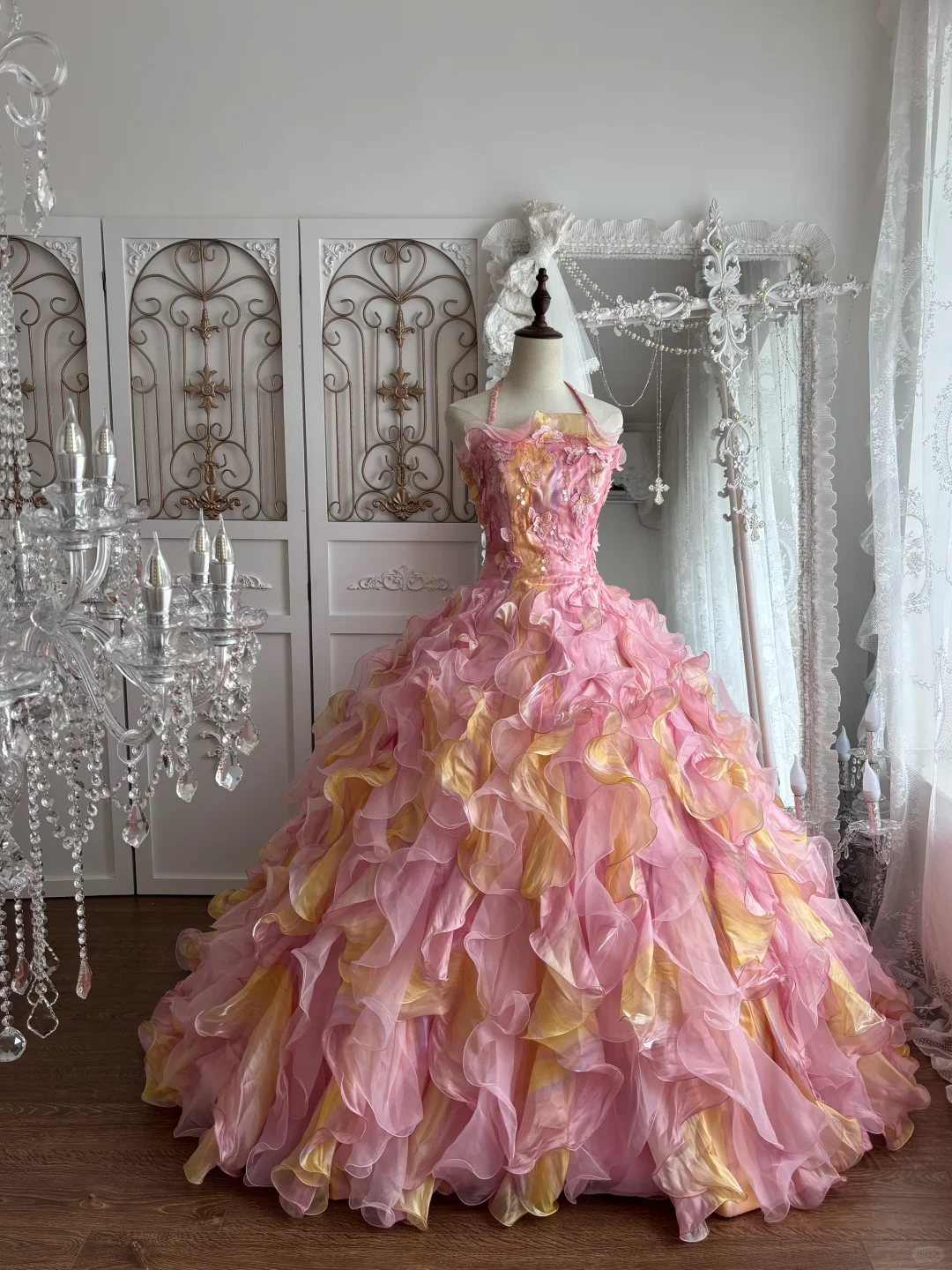 Vintage Pink-Yellow Ball Gown Halter Ruffle Organza Prom Dress Sweet 16 Dress SH5786