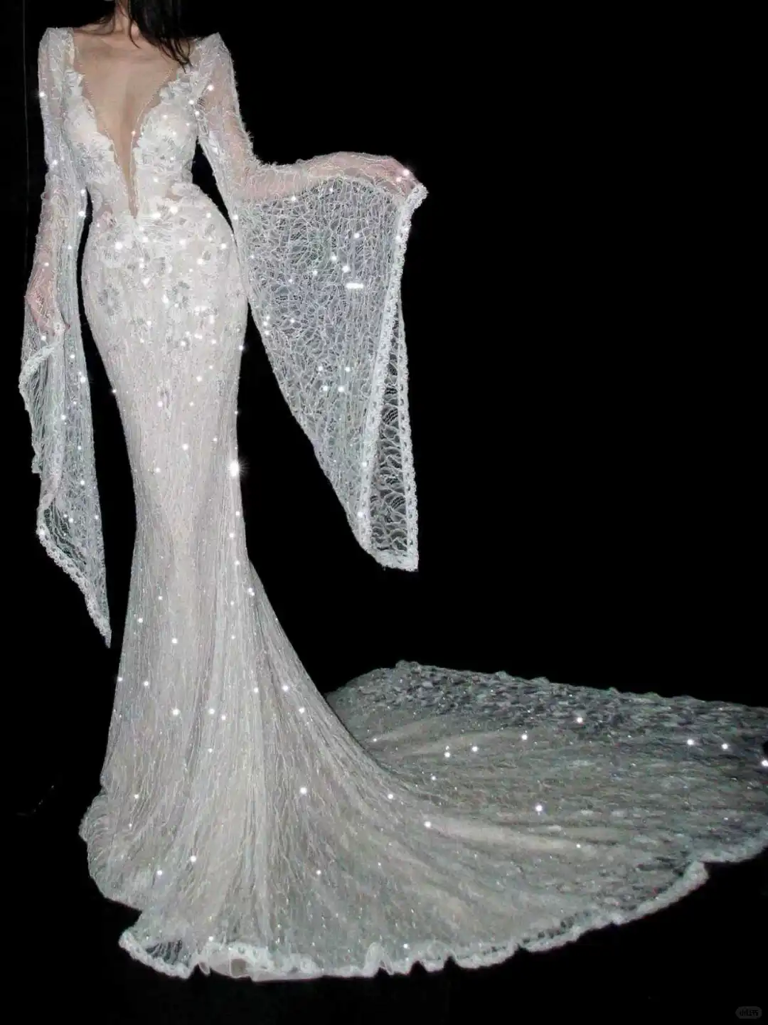 Sexy Mermaid Long Sleeve White Lace Open Back Long Sweep Wedding Dress SH5230